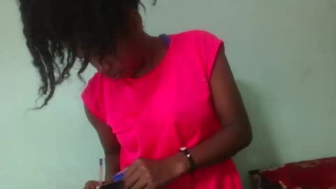 Snapshot of vanafiry chatting on 02.26.25 vanafiry online show from 02.26.25