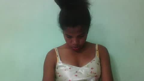 Snapshot of vanafiry chatting on 03.01.25 vanafiry online show from 03.01.25