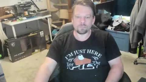 Snapshot of vandonh chatting on 05.17.26 vandonh online show from 05.17.26