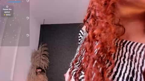 vane_vixen online show from 10.15.25