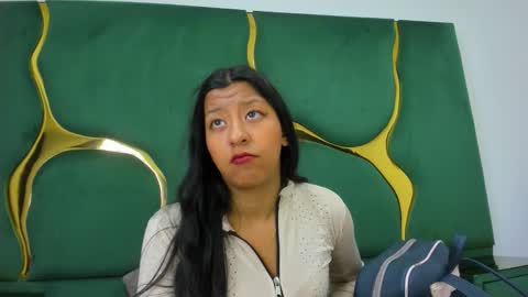 Snapshot of vanelin18 chatting on 01.14.26 Vane online show from 01.14.26