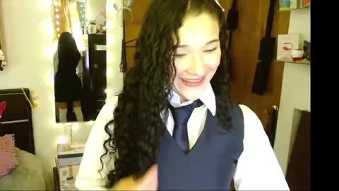 Vanessa online show from 02.06.25