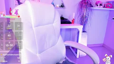 vanelope_evans_ online show from 10.28.25