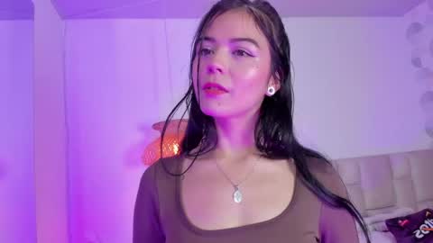 Snapshot of vanessa_cruz_18 chatting on 05.30.26 Vane online show from 05.30.26