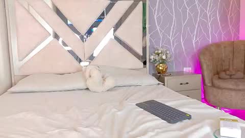    online show from 11.20.25