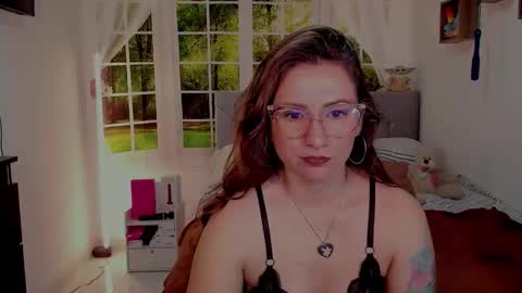 Snapshot of vanessa_udream chatting on 06.06.26 Vanessa online show from 06.06.26