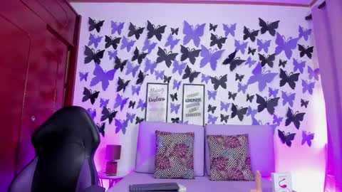 Vanessa  online show from 02.12.25