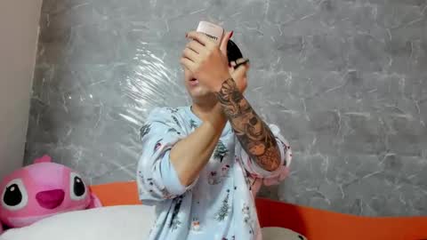 Snapshot of vanessaadol chatting on 02.13.25 vanessaadol online show from 02.13.25