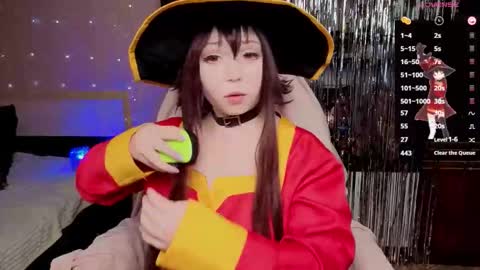 Snapshot of vanessaamixx chatting on 11.21.25 vanessaamixx online show from 11.21.25