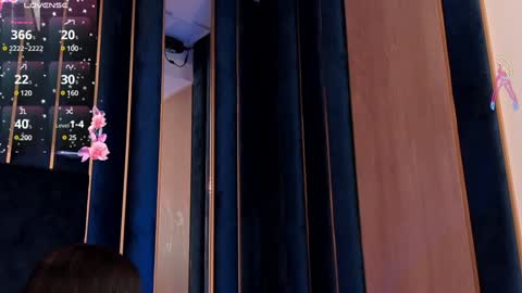 Vanessa Diamond online show from 01.14.25