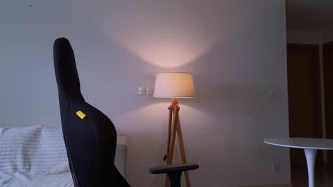 vanessa online show from 12.19.24