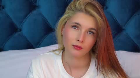 Snapshot of vanessacelesti chatting on 04.29.26 Vanessa online show from 04.29.26