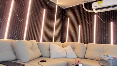 Vanessa Hard online show from 03.18.26