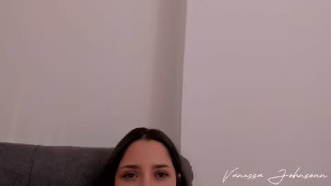 vanessajohnsonn online show from 06.12.26