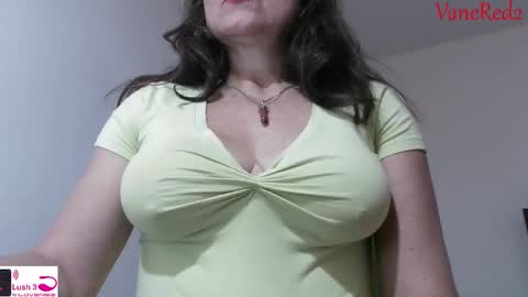 Vanesared2 online show from 02.11.25