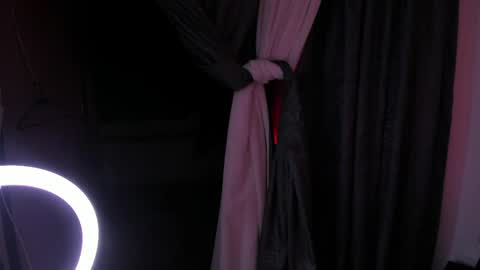 Snapshot of vanessascott_ chatting on 05.17.26 vanessascott_ online show from 05.17.26