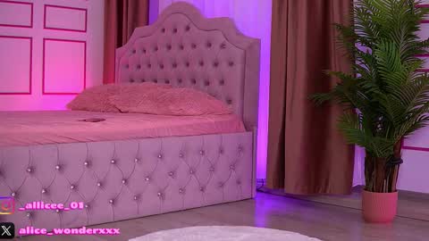 Vanessa Simon online show from 10.21.25