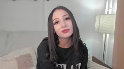 Snapshot of vanicha_007 chatting on 03.04.26 Luna online show from 03.04.26