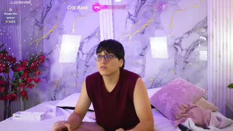 Snapshot of vanilla_hot_ chatting on 09.21.25 vanilla_hot_ online show from 09.21.25