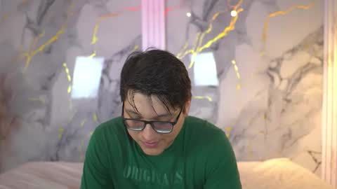 vanilla_hot_ online show from 10.28.25