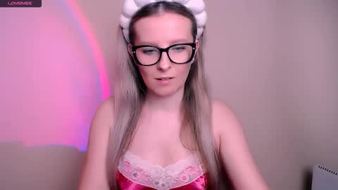 Mia online show from 02.14.26