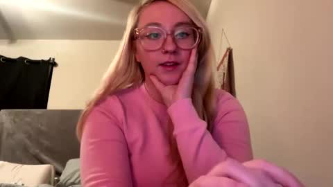 vanillapuddingpie online show from 01.19.25