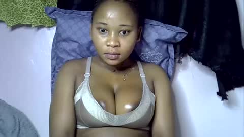 Snapshot of vanillavenus chatting on 11.16.25 vanillavenus online show from 11.16.25