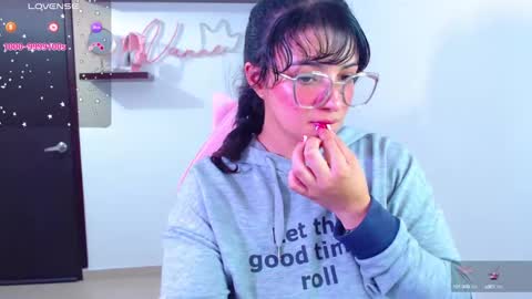 Vanesa online show from 02.15.25