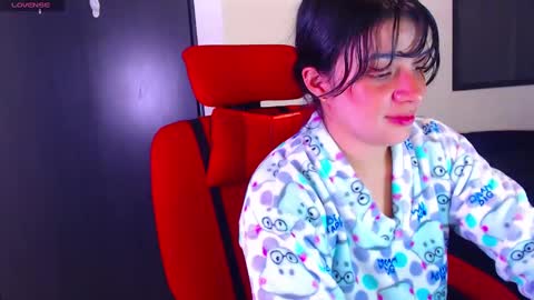 Vanesa online show from 10.13.25