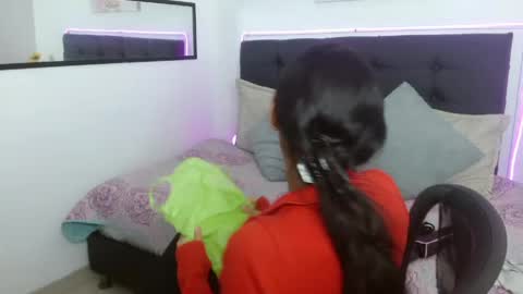 Snapshot of vannesweet_ chatting on 06.05.26 vane online show from 06.05.26