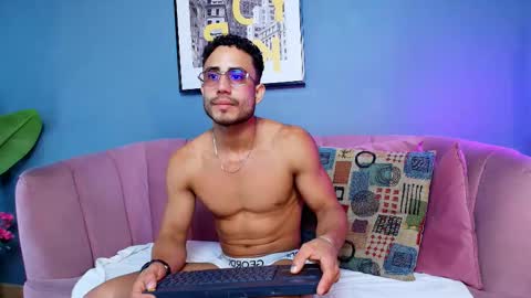 Snapshot of vans_ross chatting on 01.13.26 Vans Ross online show from 01.13.26