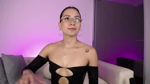 varenka_ivanova22 online show from 05.27.26
