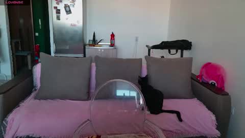 Snapshot of vasilisa_lik chatting on 09.15.25 Vasilisa lik online show from 09.15.25