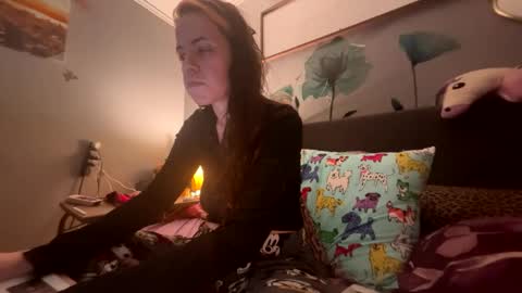 Snapshot of vaua089 chatting on 11.25.25 vaua089 online show from 11.25.25