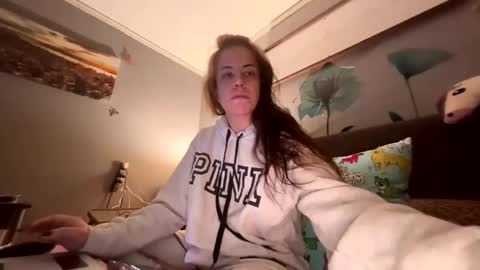 Snapshot of vaua089 chatting on 11.29.25 vaua089 online show from 11.29.25