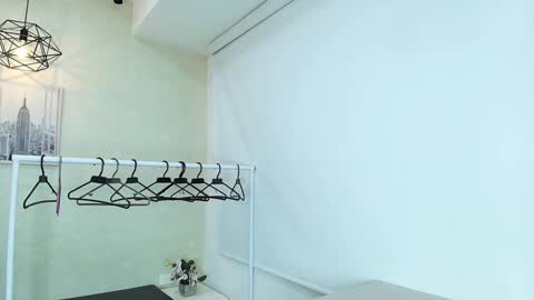 Victoria online show from 09.15.25