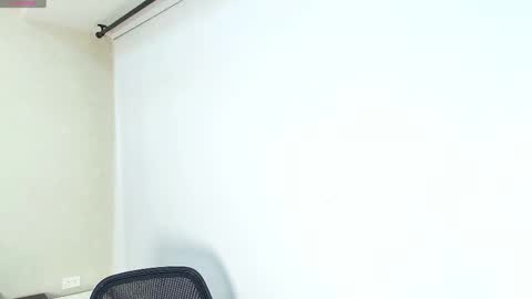 Victoria online show from 11.13.25