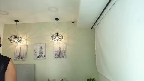 Victoria online show from 11.19.25