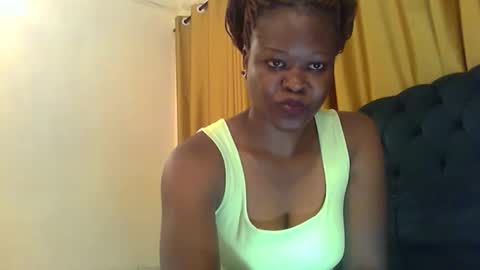 Snapshot of veev_1 chatting on 03.21.26 veev_1 online show from 03.21.26