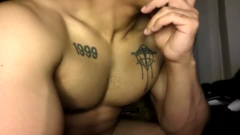 Vegas Love online show from 04.21.26