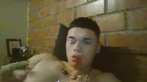 velasmanu1 online show from 10.12.25