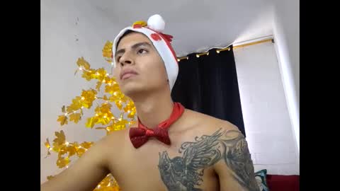 velk_hot1 online show from 12.21.24