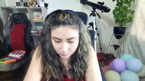 Snapshot of vellarossa chatting on 10.27.25 Im VelaI will be Christmas and New Year with my family December 22 to January 13 I will miss you guys. online show from 10.27.25