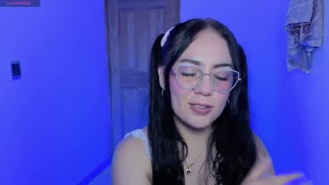 Snapshot of velournyx chatting on 04.01.26 VELOURNYX online show from 04.01.26