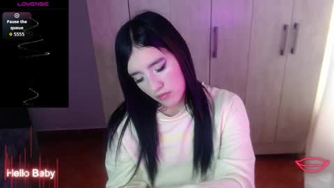 velvet_28_ online show from 10.28.25