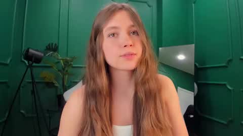 Snapshot of velvet_cherry chatting on 02.26.25 velvet_cherry online show from 02.26.25