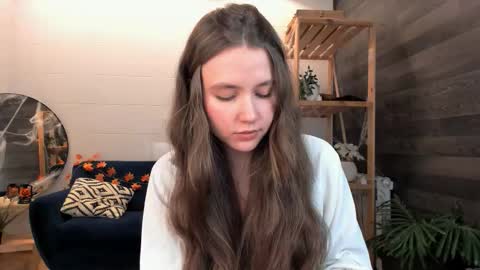 Snapshot of velvet_cherry chatting on 10.27.25 velvet_cherry online show from 10.27.25