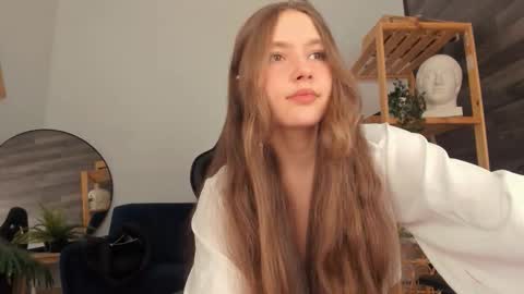 Snapshot of velvet_cherry chatting on 11.20.25 velvet_cherry online show from 11.20.25