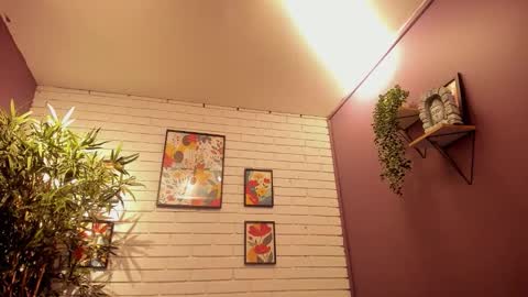 Isabella  online show from 12.05.25