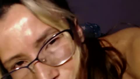 Snapshot of velvet_lips01 chatting on 01.09.25 Andrea online show from 01.09.25